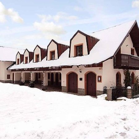 Apartments In Desna/Isergebirge 1786 Tanvald Bagian luar foto