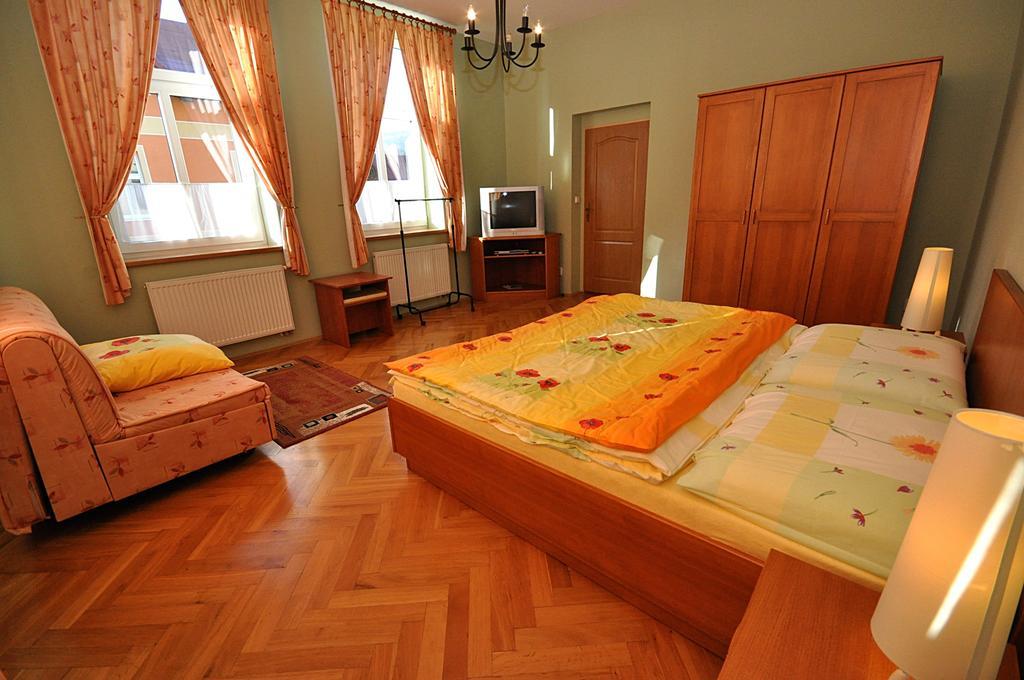 Apartments In Desna/Isergebirge 1786 Tanvald Bagian luar foto